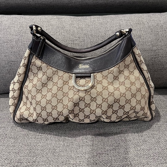 Authentic Gucci Abbey GG Monogram Shoulder Bag - Picture 2 of 16